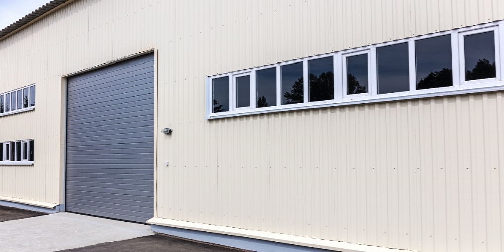 Top 4 benefits of the commercial roll-up door